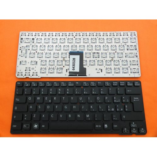 Tastatura Sony Vaio VPC-CA, Neagra, Fara Rama, Cu iluminare, UK